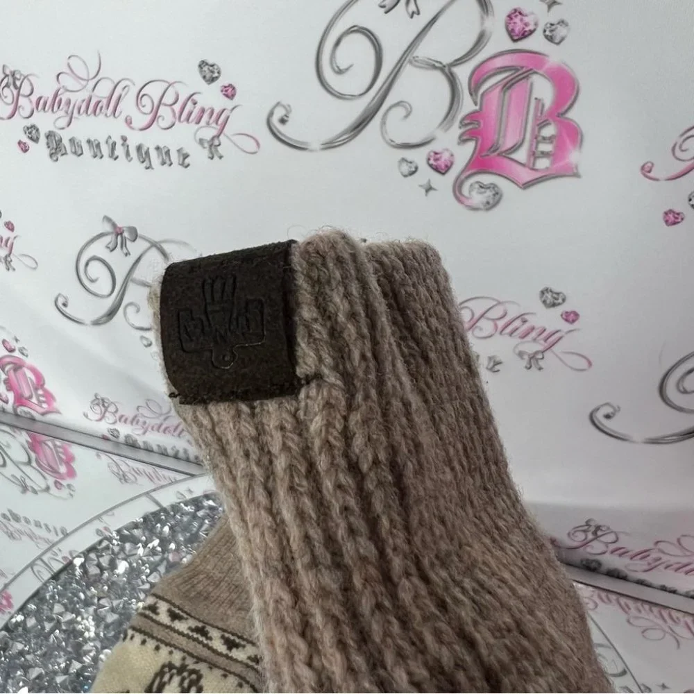 TNA Aritzia gloves mittens fingers logo cream brown knitted wool soft cozy warm